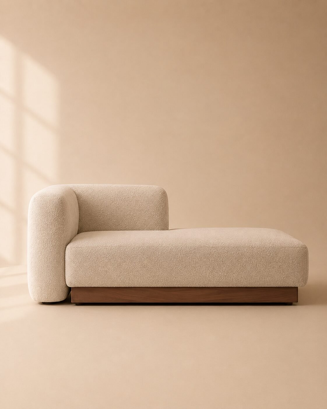 Liora Chaise — foto 1